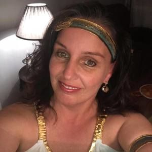 Meet your Posher, Sandi